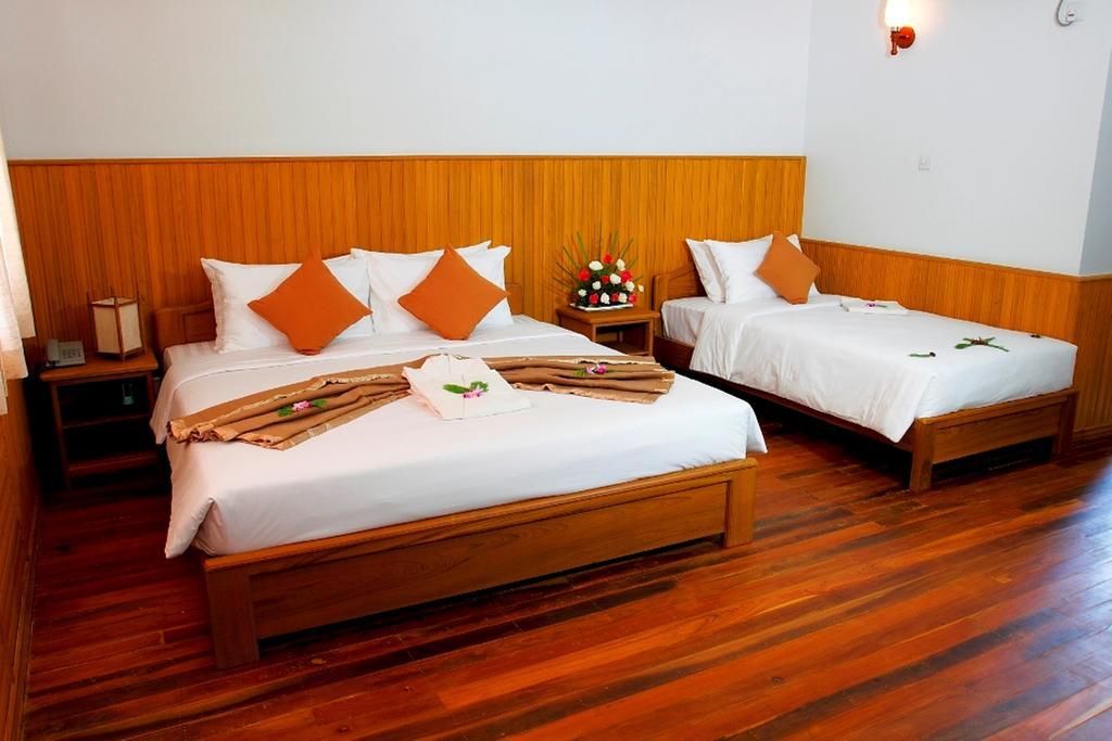 Inle Lotus Hotel Ньоншуэ Номер фото