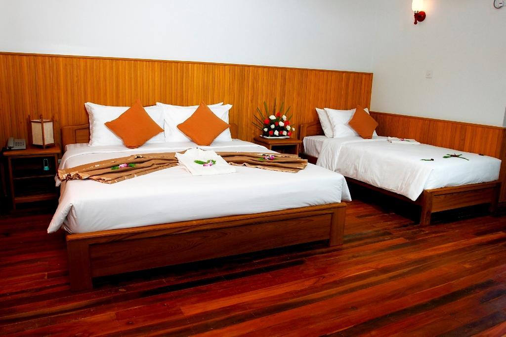 Inle Lotus Hotel Ньоншуэ Экстерьер фото