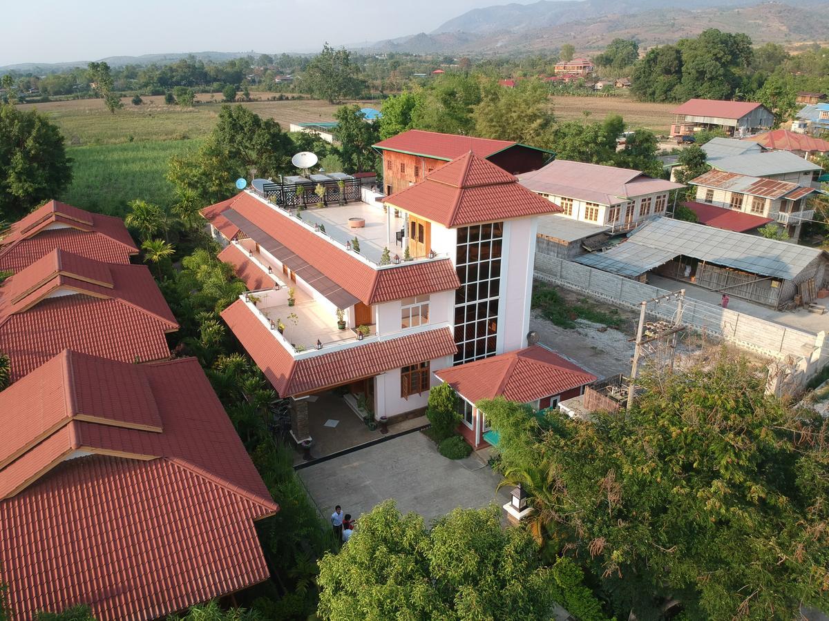 Inle Lotus Hotel Ньоншуэ Экстерьер фото