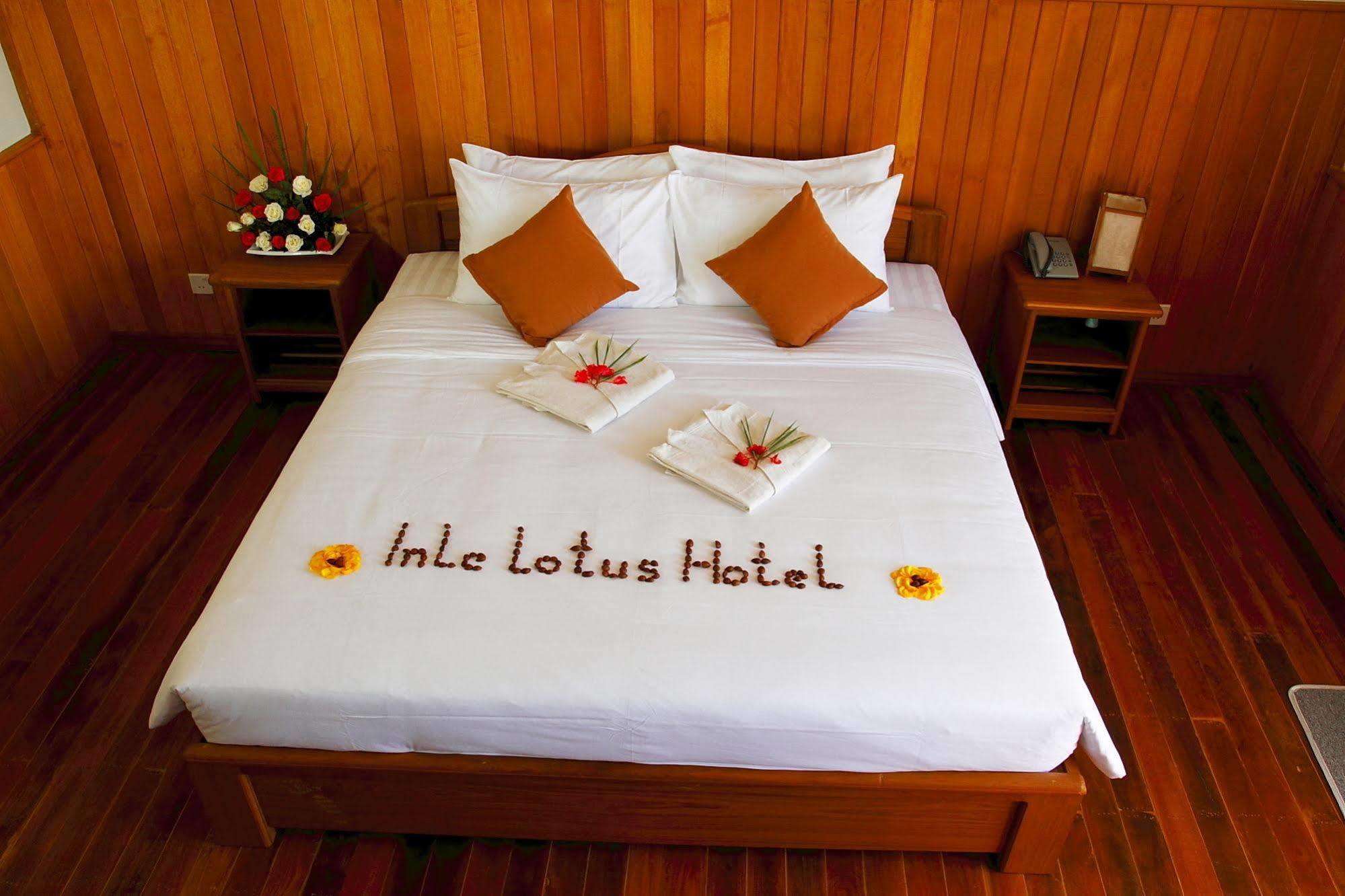 Inle Lotus Hotel Ньоншуэ Экстерьер фото